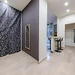 Chic & Modern Flat Navigli * ミラノ